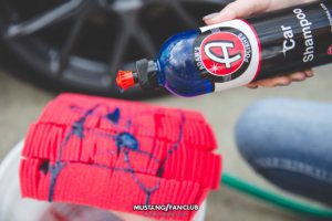 adam's polishes car shampoo wash wedge