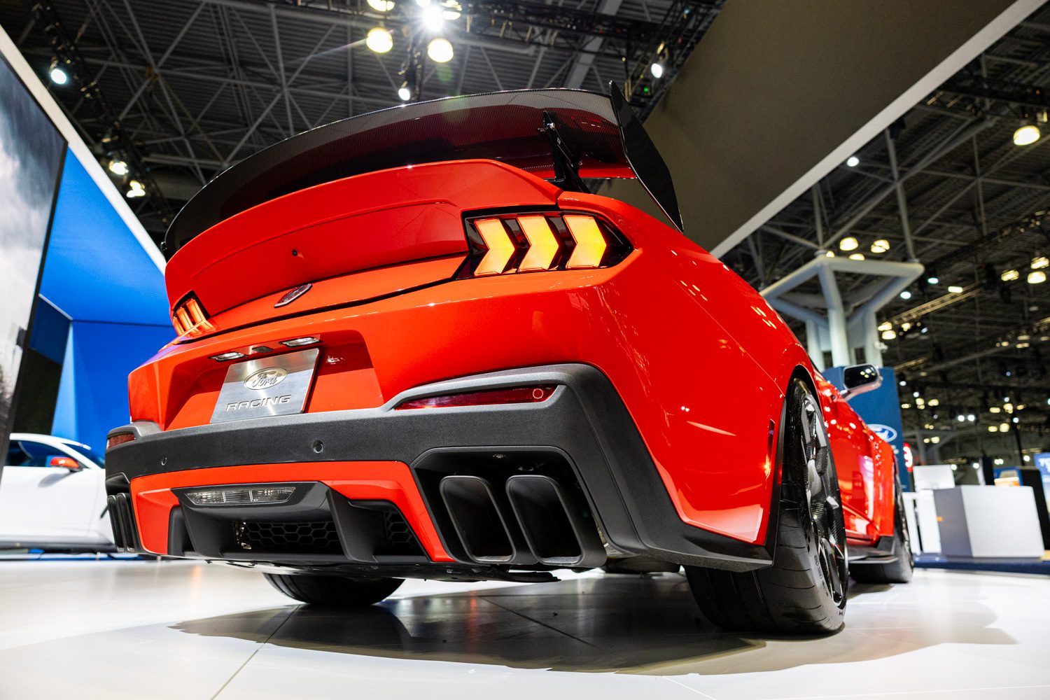 Race Red Dark Horse SC Exhaust